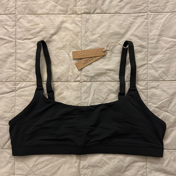 SKIMS FITS EVERYBODY SCOOP BRALETTE - Picture 1 of 3